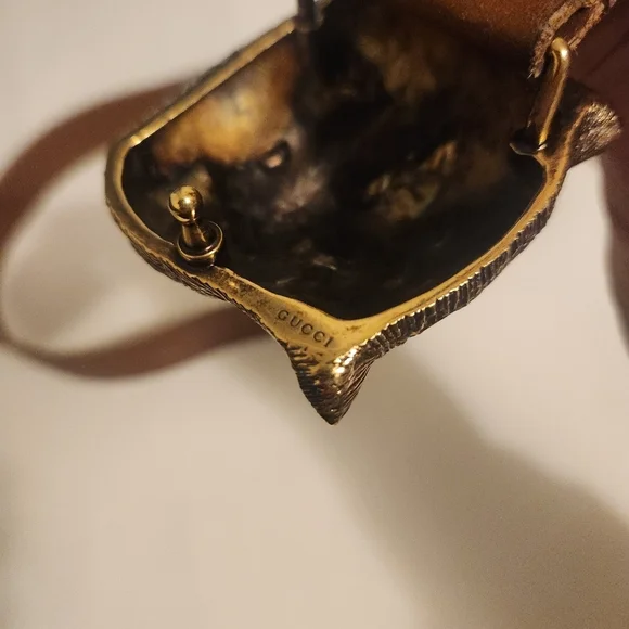 Gucci leather belt with feline buckle size 38" in EUC - Picture 6 of 9
